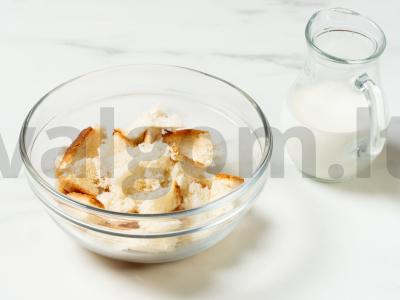 Vištienos kotletai garų puode Žingsnis 2