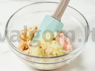 Vištienos kotletai garų puode Žingsnis 4