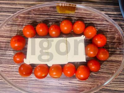 Makaronai su feta sūriu ir vyšniniais pomidorais Žingsnis 1