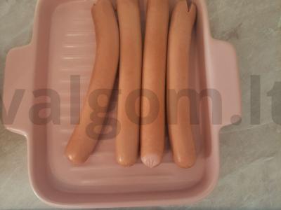 Karštas šuo su pomidoru, agurku ir korėjietiška morkų salotomis Žingsnis 1