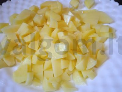 Vištienos sriuba su keptomis pievagrybiais Žingsnis 1