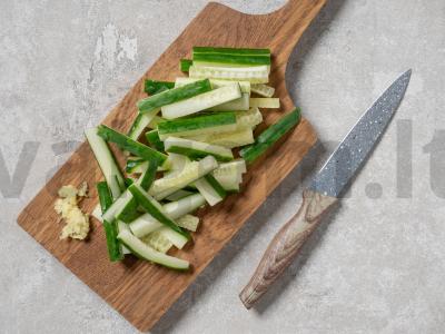 Agurkai su garstyčiomis Žingsnis 1