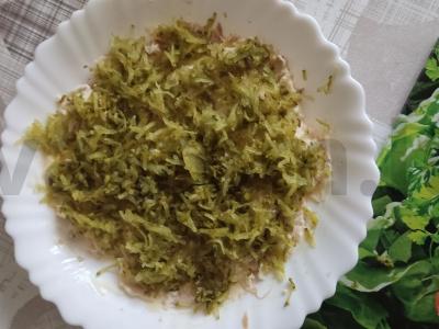 Salotas „Lizdas“ su džiovintais abrikosais Žingsnis 2