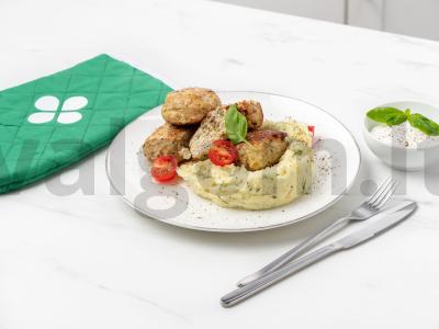 Smulkintos vištienos kotletai su grybais ir baziliku pagrindine nuotrauka