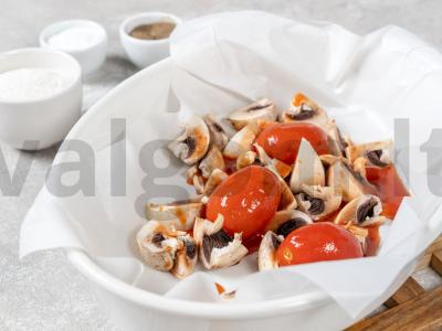 Bavarijos dešrelės su kopūstų ir grybų garnyru Žingsnis 2