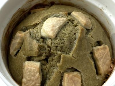 Matcha keksiukas su baltuoju šokoladu pagrindine nuotrauka