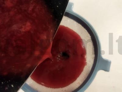 Limonadas su braškėmis ir laimu Žingsnis 3