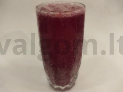 Limonadas su braškėmis ir laimu pagrindine nuotrauka