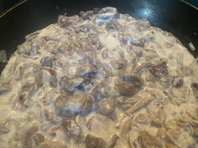 Kepti sviestinės grybeliai su grietine Žingsnis 4