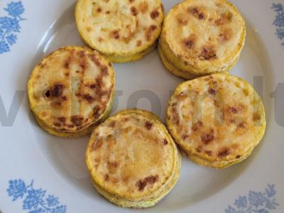 Kepti cukinijos su česnaku ir majonezu „Piramidės“ Žingsnis 8