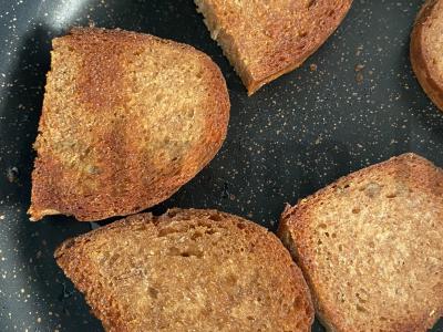 Skrebučiai su veganišku pupelių paštetu Žingsnis 1