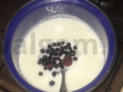 Manų košė su sublimuotomis uogomis Žingsnis 4