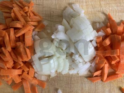 Kumpio plovas lėkštėje Žingsnis 3