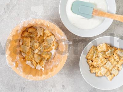 Greitas tortas iš krekerių ir grietinės be kepimo Žingsnis 2