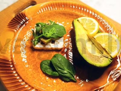 Ryžių trapučiai su avokadu pagrindine nuotrauka