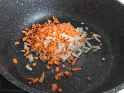 Daržovių troškinys Žingsnis 1