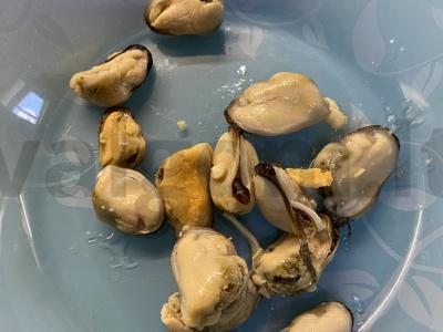 Salotos su midijomis ir jūros dumbliais Žingsnis 1