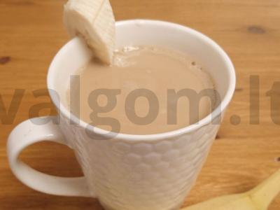 Kava su bananais „Įkrauk dieną“ pagrindine nuotrauka
