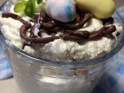 Varškės masė su razinomis pagrindine nuotrauka