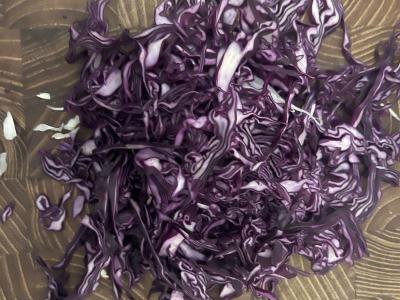 Salotas „Dvi kopūstai“ su krapais ir majonezu Žingsnis 1