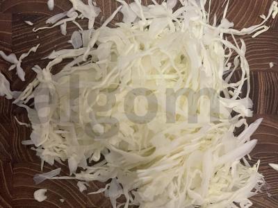 Salotas „Dvi kopūstai“ su krapais ir majonezu Žingsnis 2