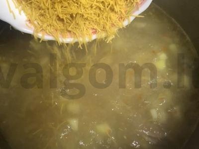 Vištienos sultinys su makaronais Žingsnis 6