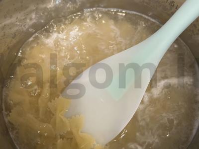 Pasta su tom jam padažu Žingsnis 1