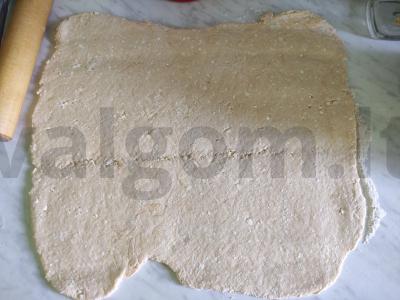 Varškės pynė su aguonomis Žingsnis 4