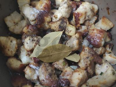 Troškinta kiauliena lėtoje viryklėje Žingsnis 3