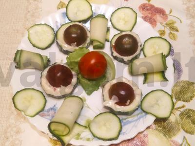 Cukinijų medalionai su pomidorais pagrindine nuotrauka