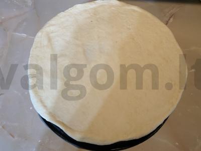 Pica su dešrelėmis ir daržovėmis Žingsnis 1