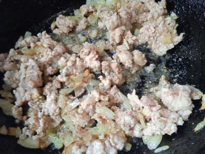 Žaliosios pupelės su kiaulienos faršu Žingsnis 2