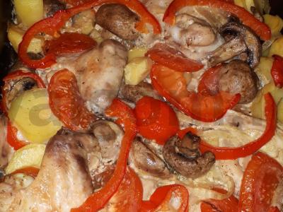 Vištienos sparneliai su daržovėmis ir grybais, kepti po folija „Laižysim pirštus“ Žingsnis 6