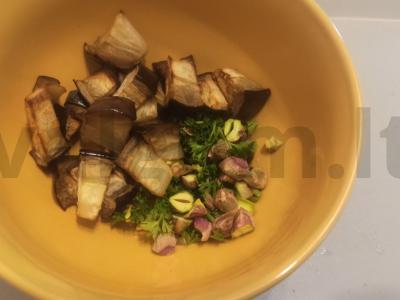 Salotos su baklažanais ir pistacijomis Žingsnis 3