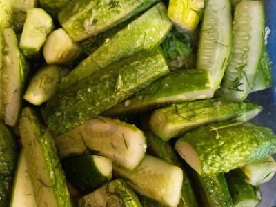 Greitai paruošiami marinuoti agurkai per 2 valandas Žingsnis 4