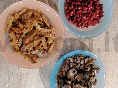 Salotas „Studentiškas“ su pupelėmis ir pievagrybiais Žingsnis 1