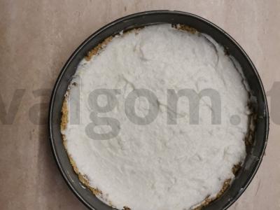 Klasikinis sūrio pyragas su braškėmis Žingsnis 5