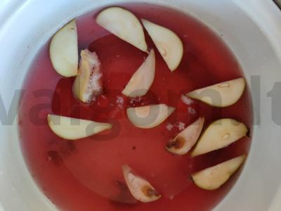 Namų bealkoholinė glintveino su figomis ir ciberžole Žingsnis 2