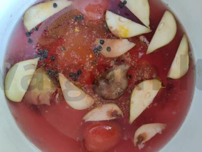 Namų bealkoholinė glintveino su figomis ir ciberžole Žingsnis 5