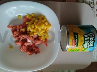 Aštrus žuvies salotas su cukinija ir kalendra Žingsnis 1