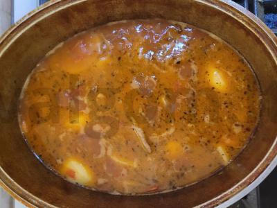 Sultingas šurpa su kiauliena ir daržovėmis katile Žingsnis 7