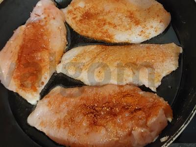 Vištienos kepsniai su česnaku ir prieskoniais Žingsnis 3