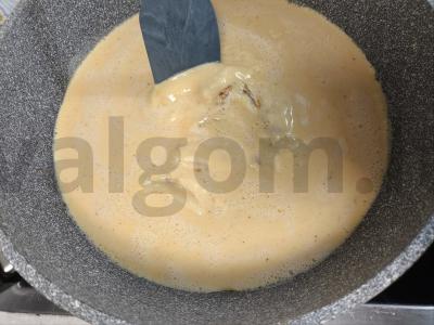 Kiaušiniai su bekonu ir sūriu Žingsnis 5