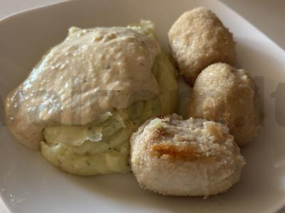 Grietinėlės-česnako padažas bulvių košei pagrindine nuotrauka