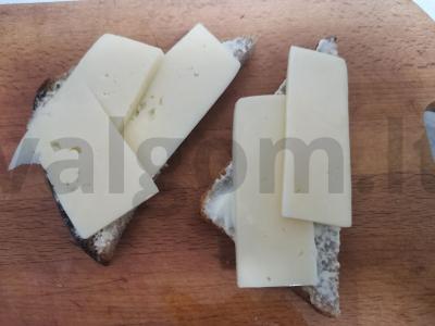Sumuštiniai su sūriu ir agurkais Žingsnis 2