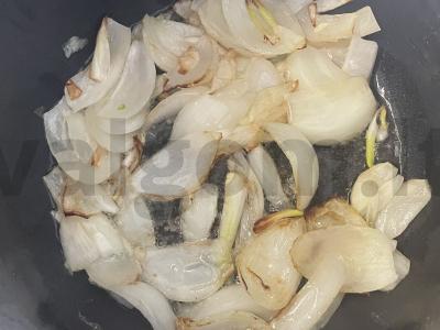 Kiaulienos plovas lėtoje viryklėje Žingsnis 3