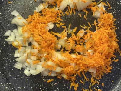 Grietininė žuvienė su lašiša Žingsnis 4