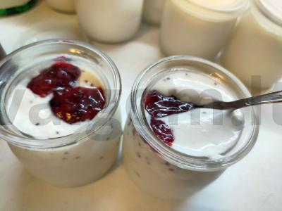 Namų jogurtas su chia ir juodąja serbentu Žingsnis 4