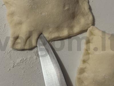 Kopūstų ir dešrelės sluoksniai vaikams Žingsnis 3