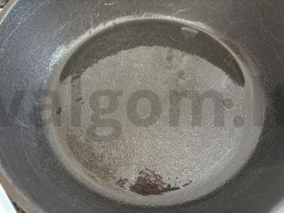 Kiaušinių blynai su itališkais prieskoniais Žingsnis 3